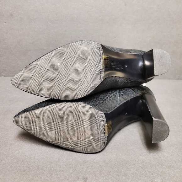 PAIGE Kingston Pull-on Boots - Picture 11 of 11